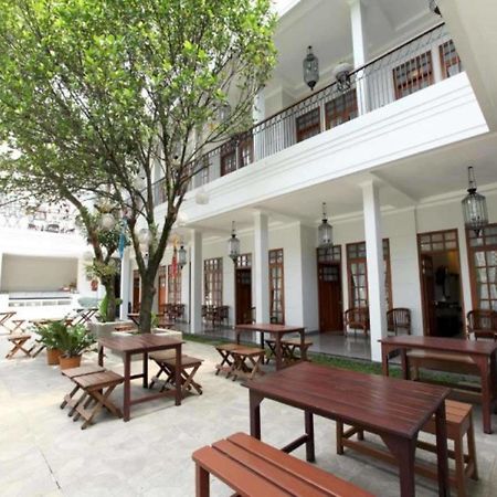 De' Halimun Guest House Bandung Esterno foto