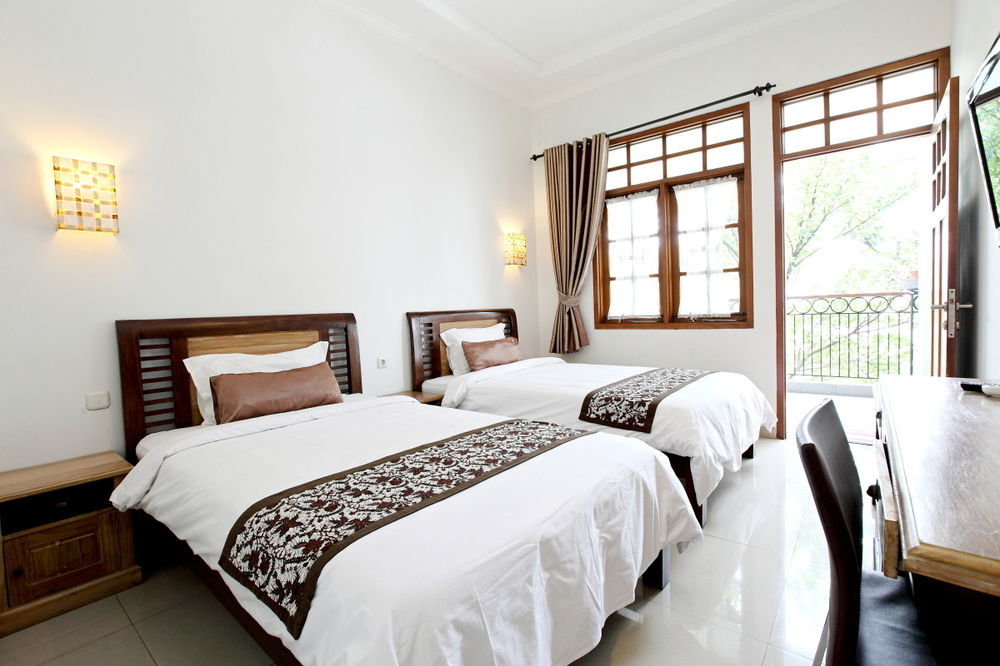 De' Halimun Guest House Bandung Esterno foto