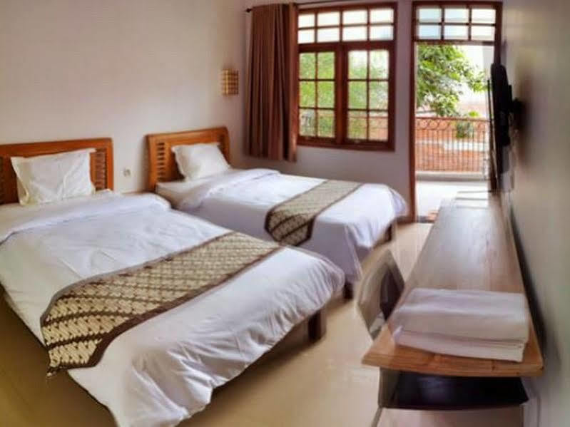 De' Halimun Guest House Bandung Esterno foto