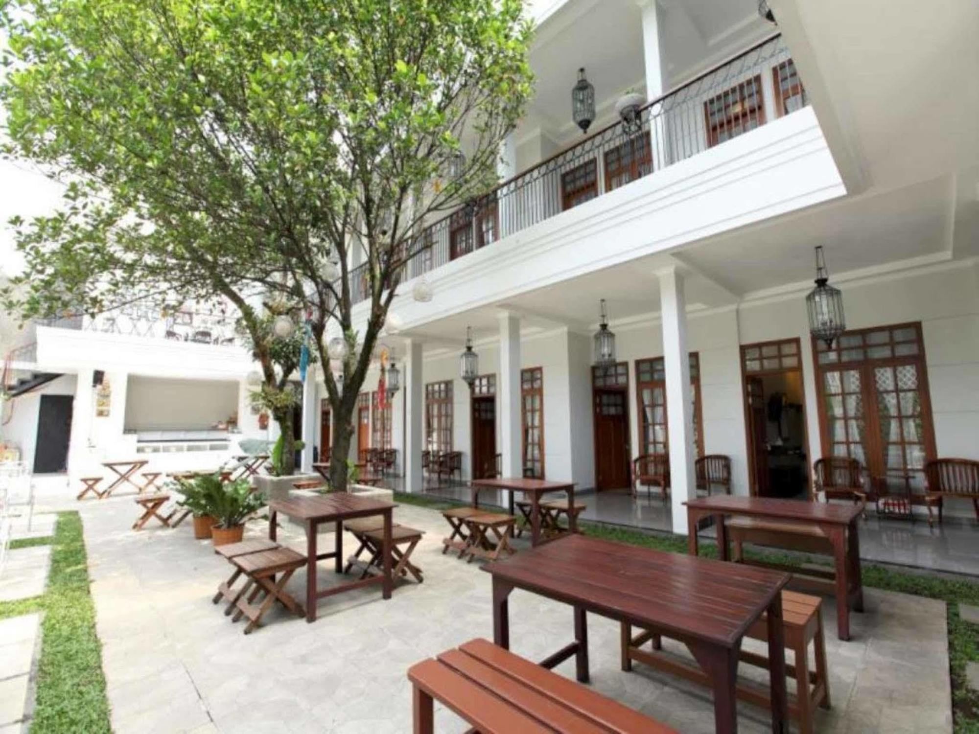 De' Halimun Guest House Bandung Esterno foto