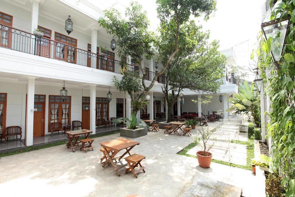 De' Halimun Guest House Bandung Esterno foto