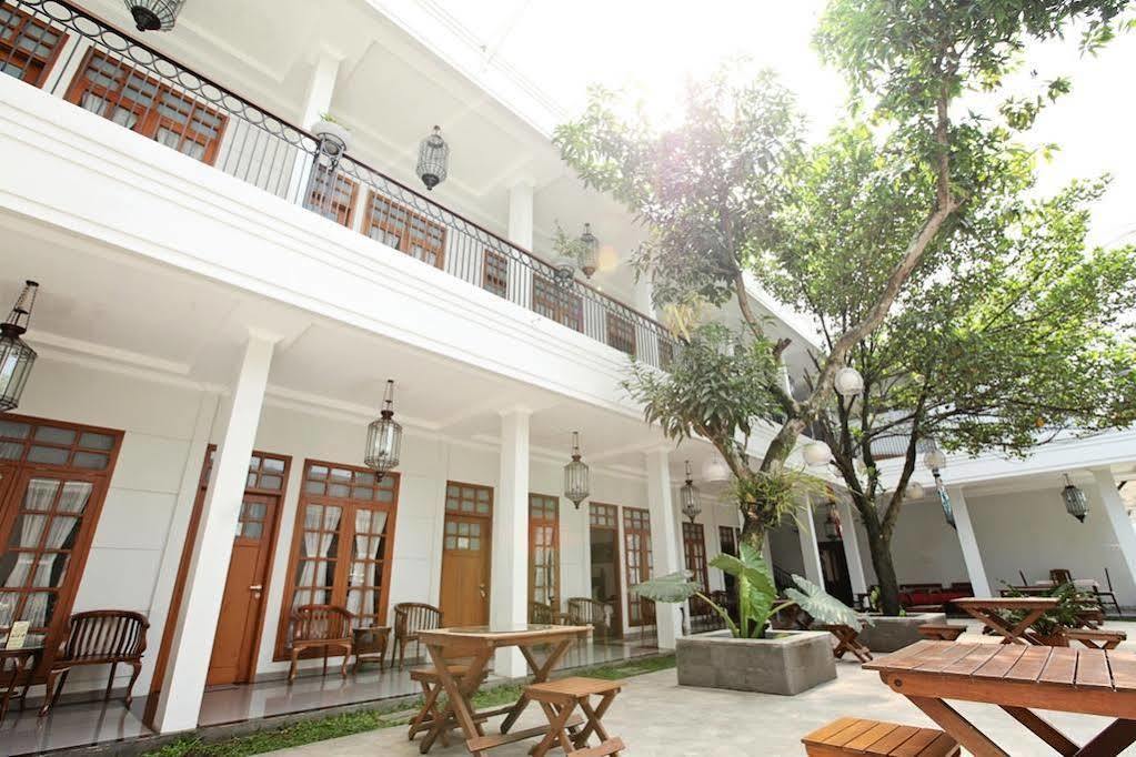 De' Halimun Guest House Bandung Esterno foto